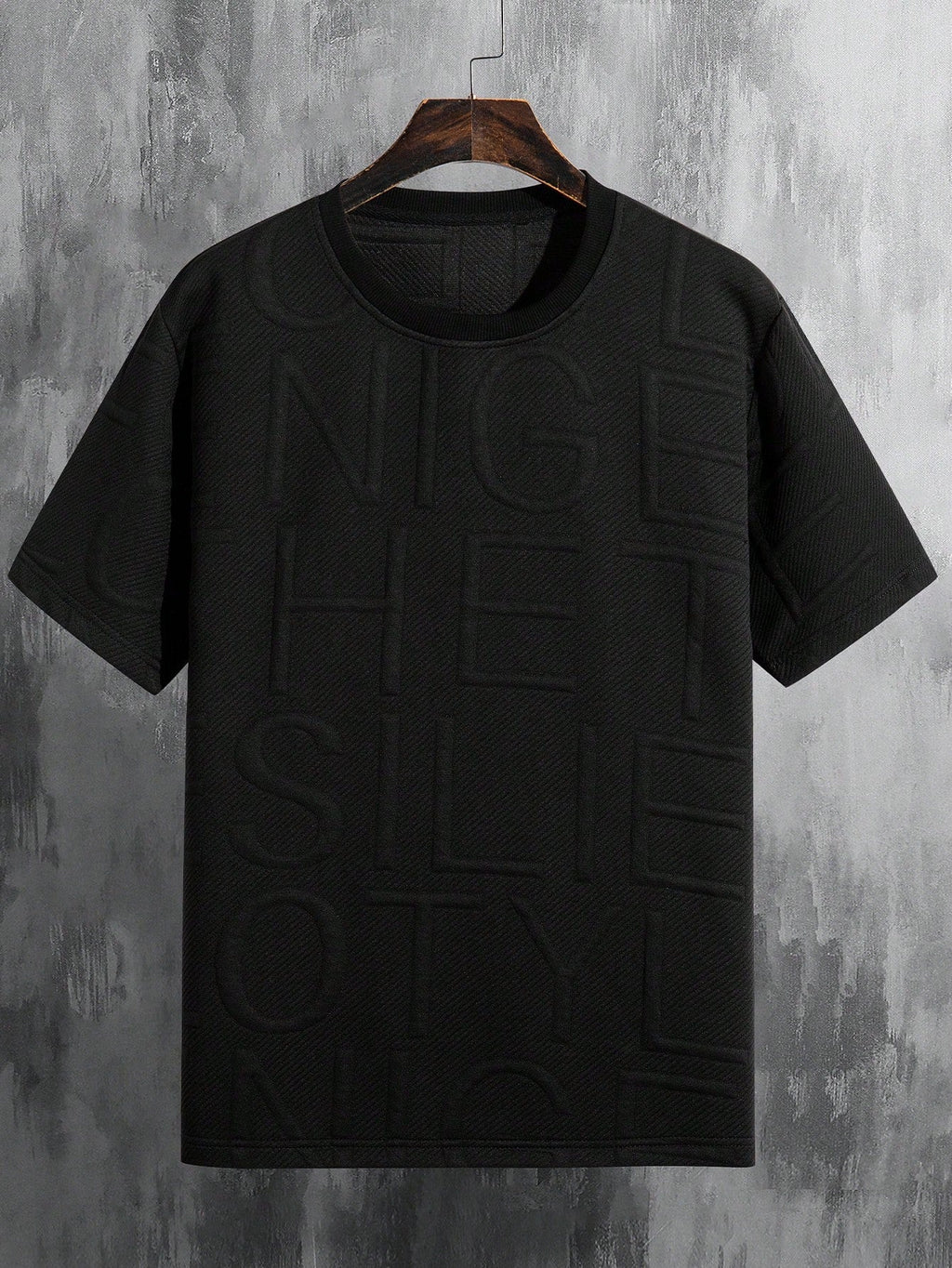 Men's Letter Embossed Round Neck Loose Casual Short Sleeve T-Shirt