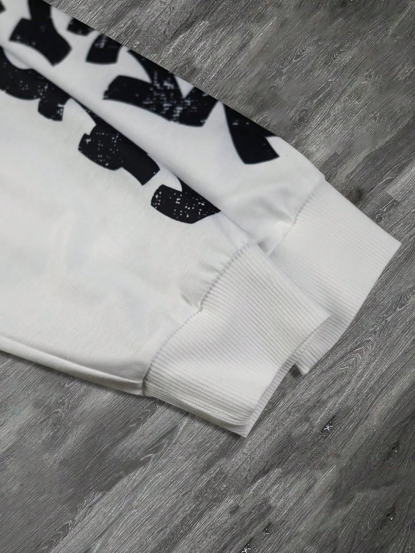 Men's Casual Graphic Print T-Shirt, Minimalist Fashion For Everyday Wear