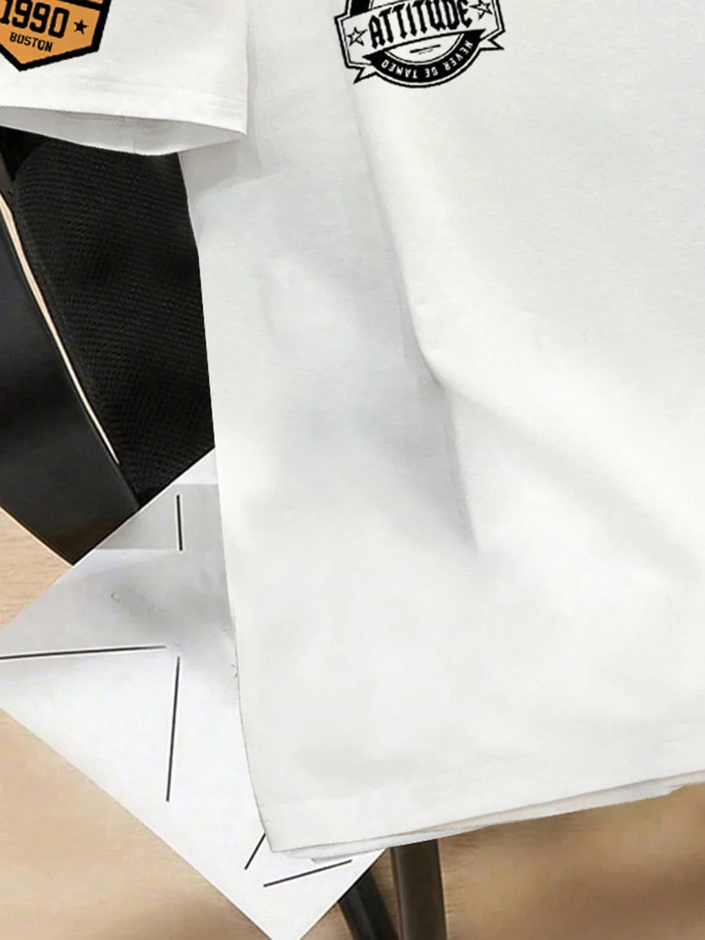 Men's Minimalist Letter & Rabbit Graphic Short Sleeve Round Neck T-Shirt