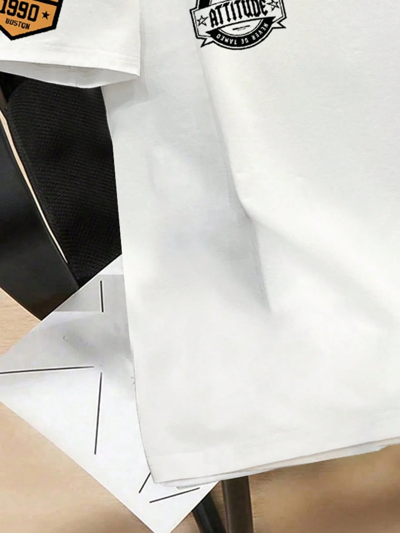 Men's Minimalist Letter & Rabbit Graphic Short Sleeve Round Neck T-Shirt