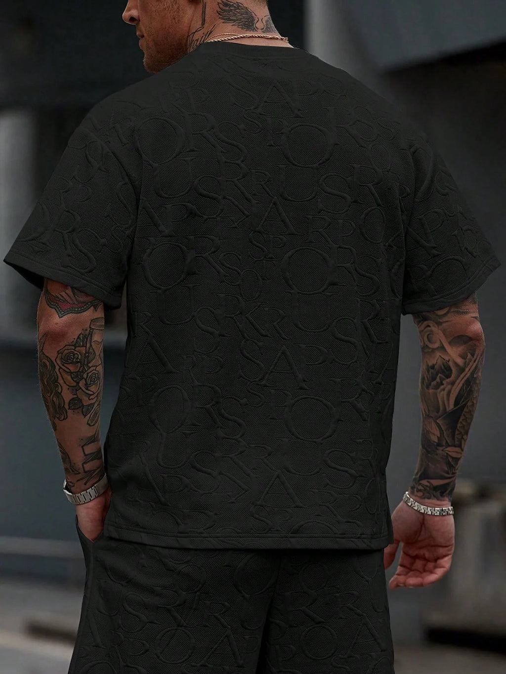 Men's Casual Round Neck T-Shirt, INS Simple Fashionable English Letter Embossed Textured Fabric
