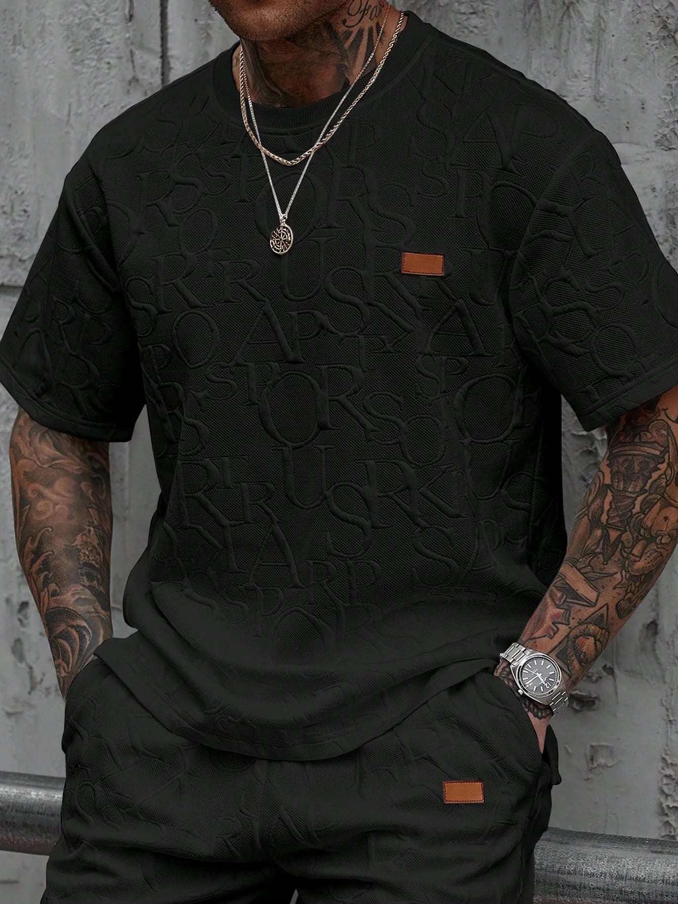 Men's Casual Round Neck T-Shirt, INS Simple Fashionable English Letter Embossed Textured Fabric