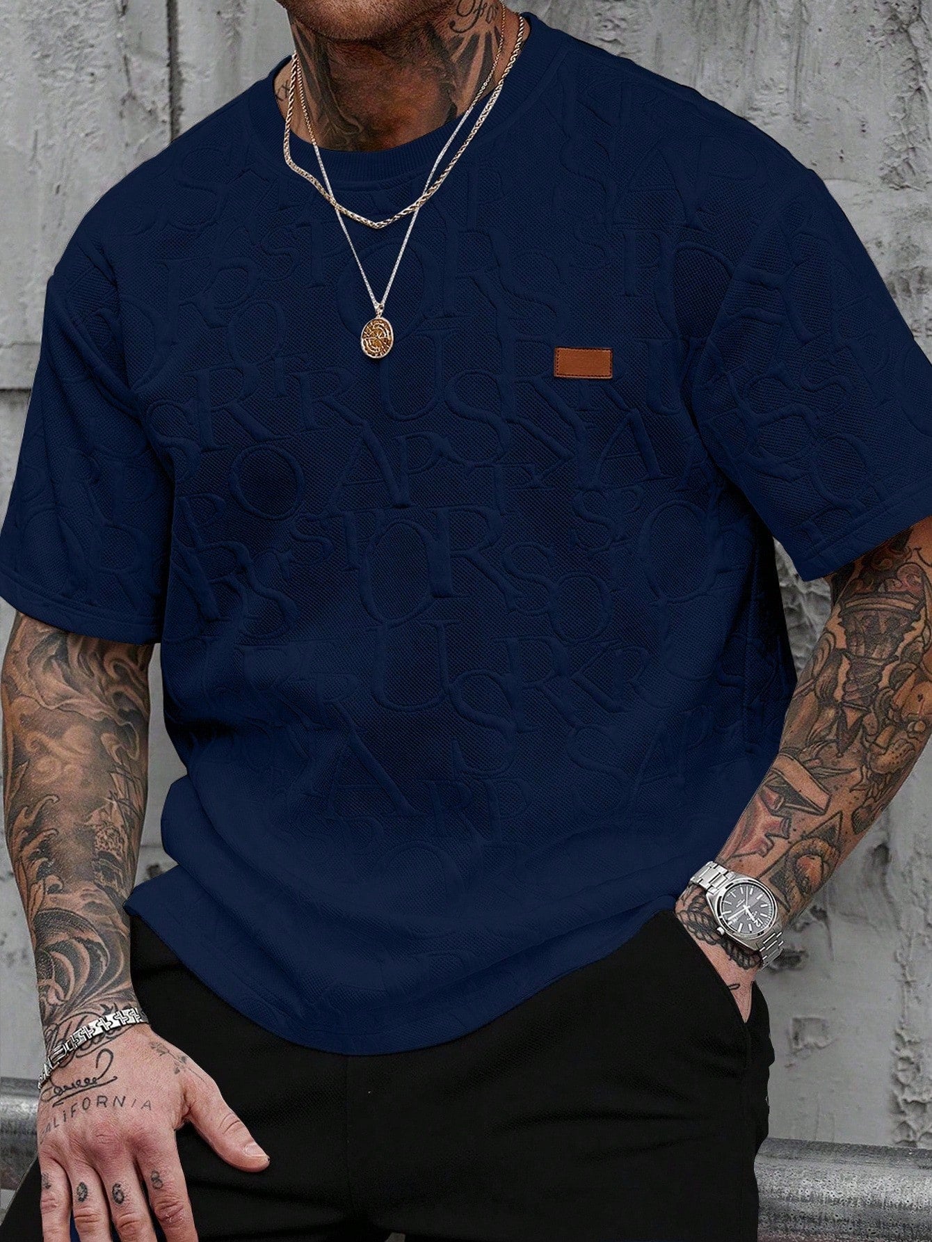 Men's Casual Round Neck T-Shirt, INS Simple Fashionable English Letter Embossed Textured Fabric